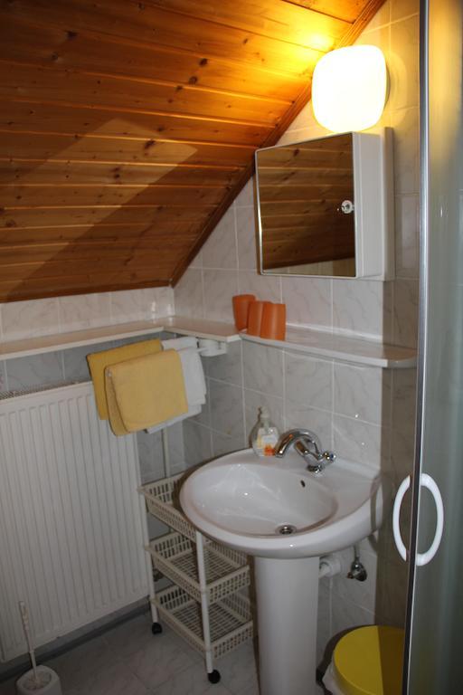 Mekina Guesthouse Maribor Szoba fotó
